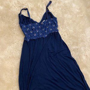 Belabumbum Nursing Gown